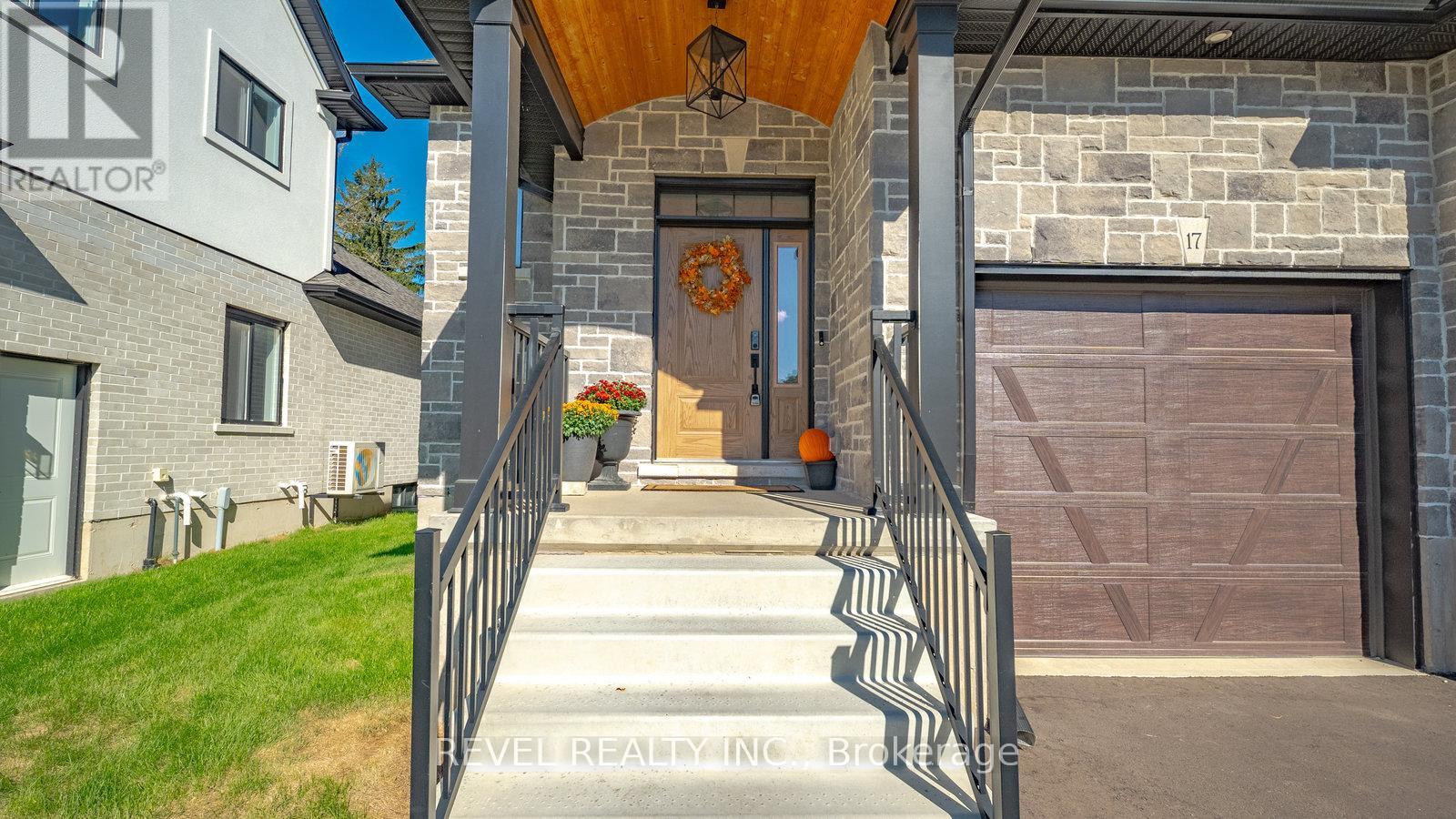 17 - 242 MOUNT PLEASANT STREET