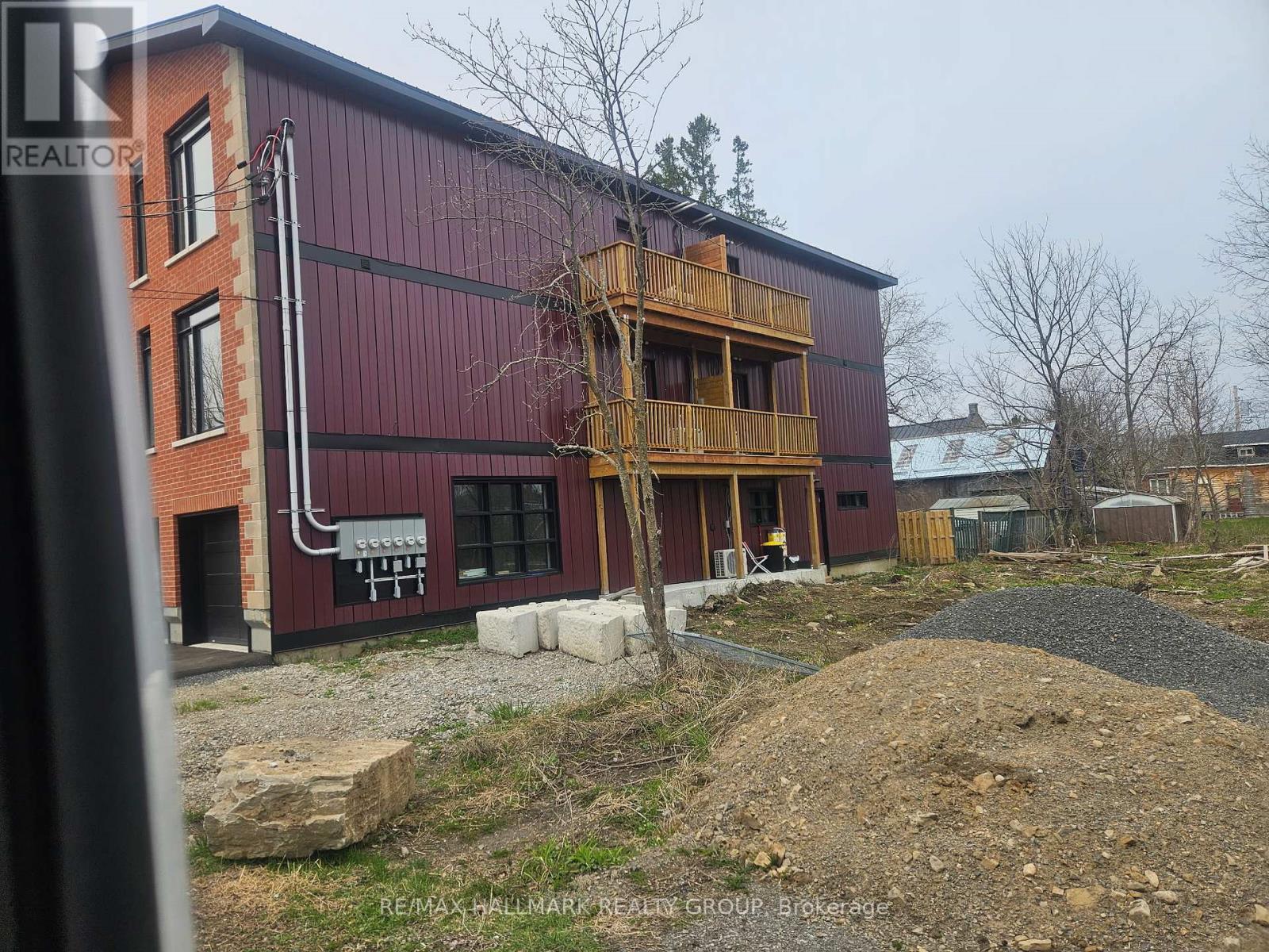 117 DRUMMOND STREET W