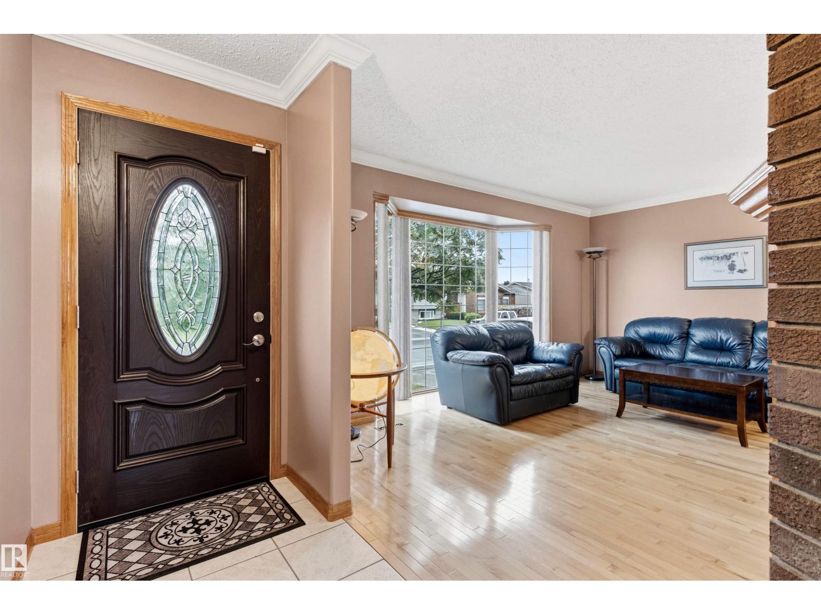 11014 163A AV NW