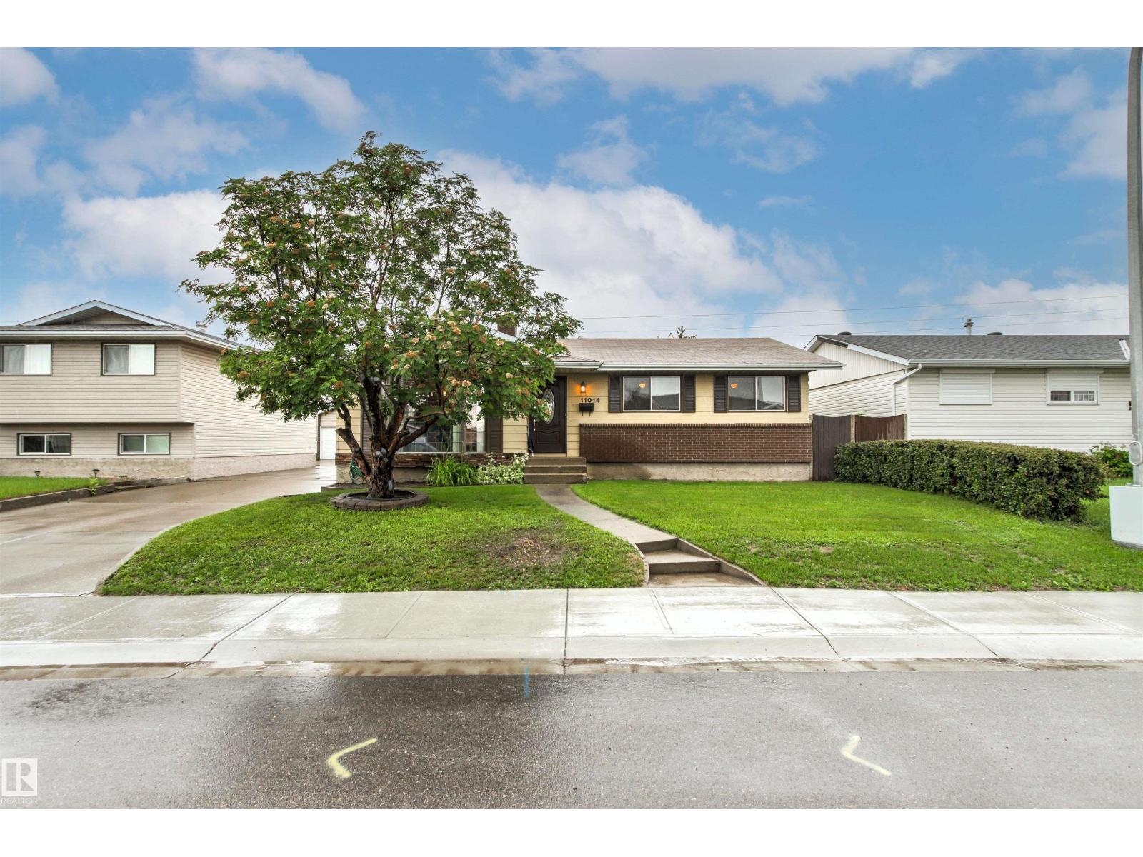 11014 163A AV NW