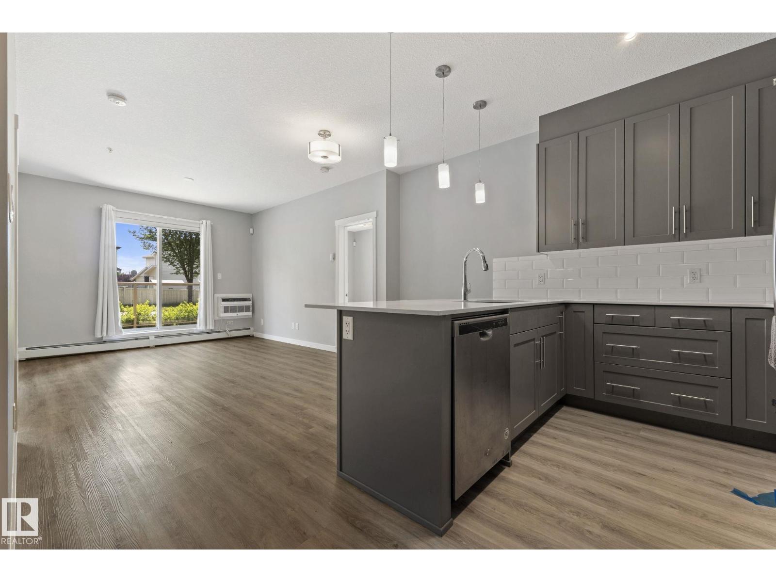 #121 812 WELSH DR SW