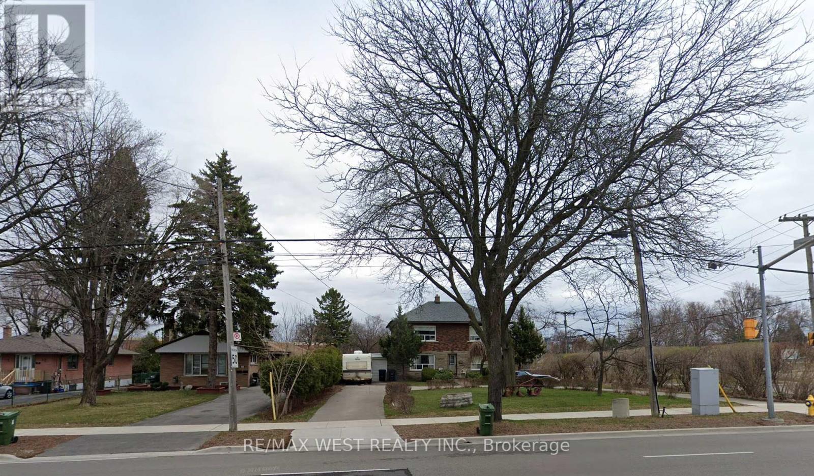 201-203 BELLAMY STREET N