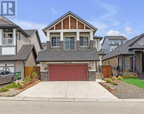 51 Heritage Hill Cochrane AB T4C0L4