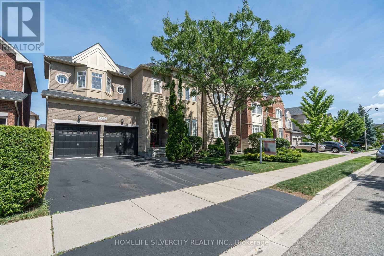 26 JACOB BRILL CRESCENT