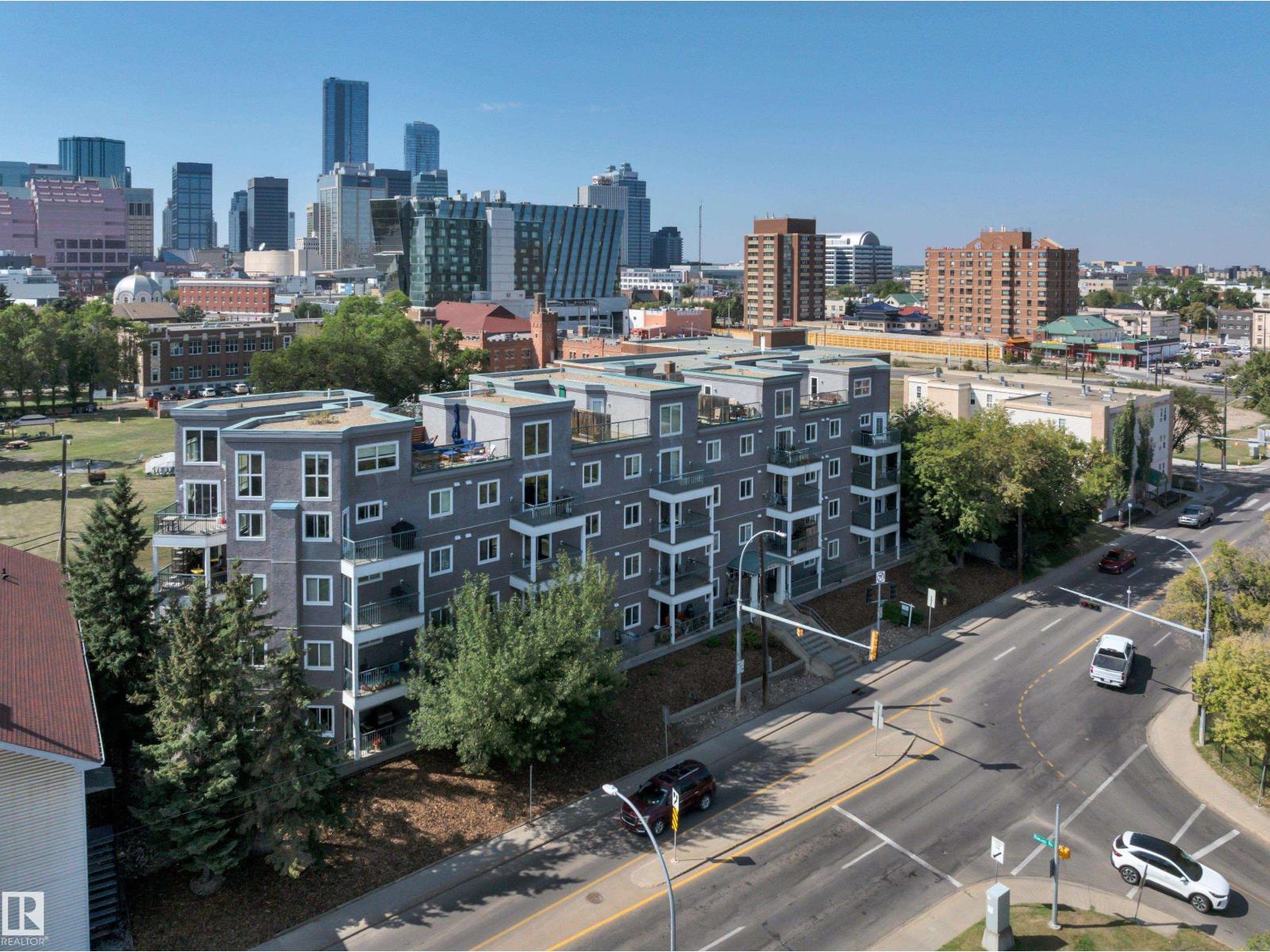 #408 10118 95 ST NW