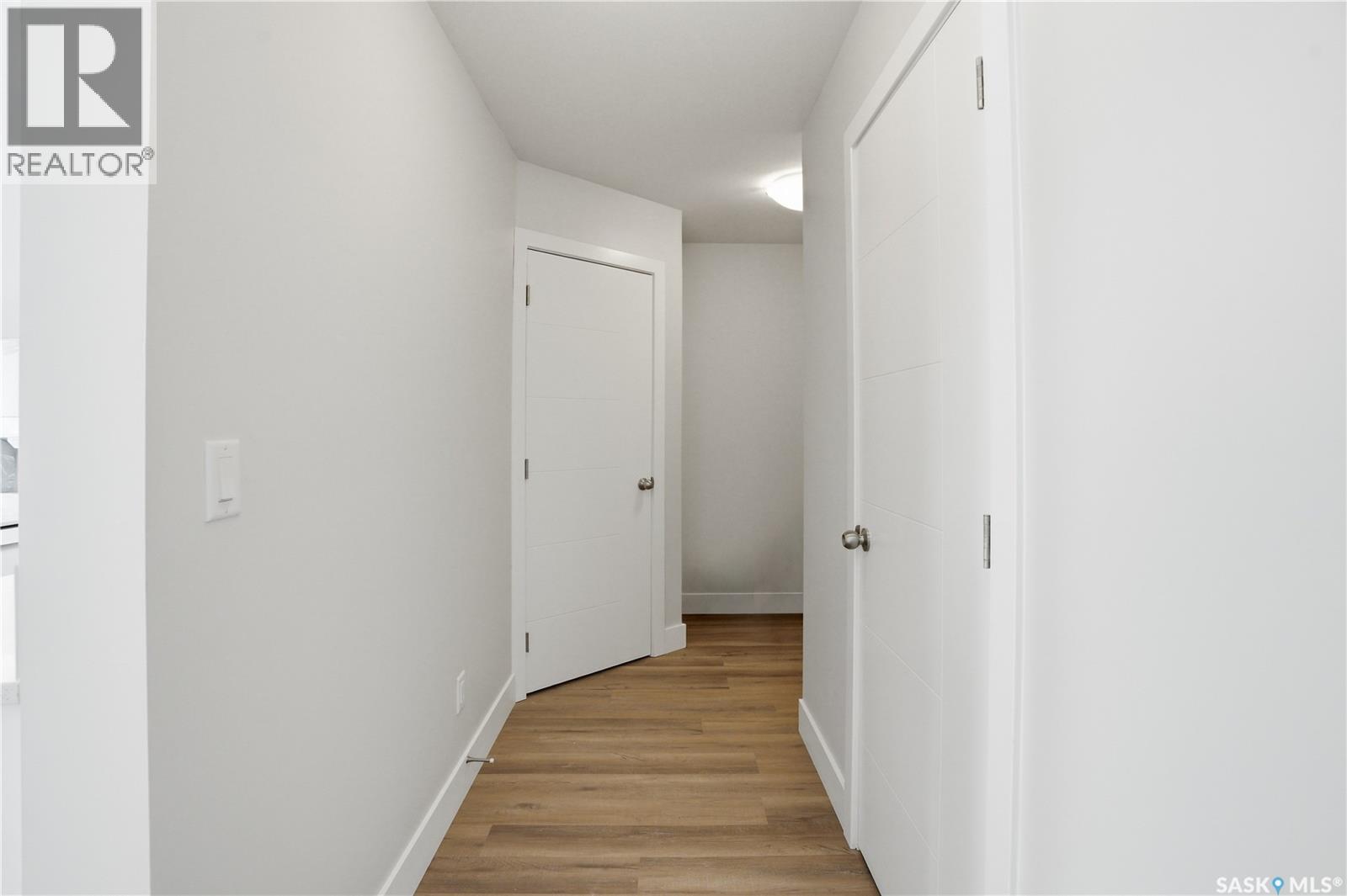 111 Stromberg CRESCENT