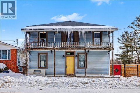 36 RIVER Street Thorold ON L0S1K0