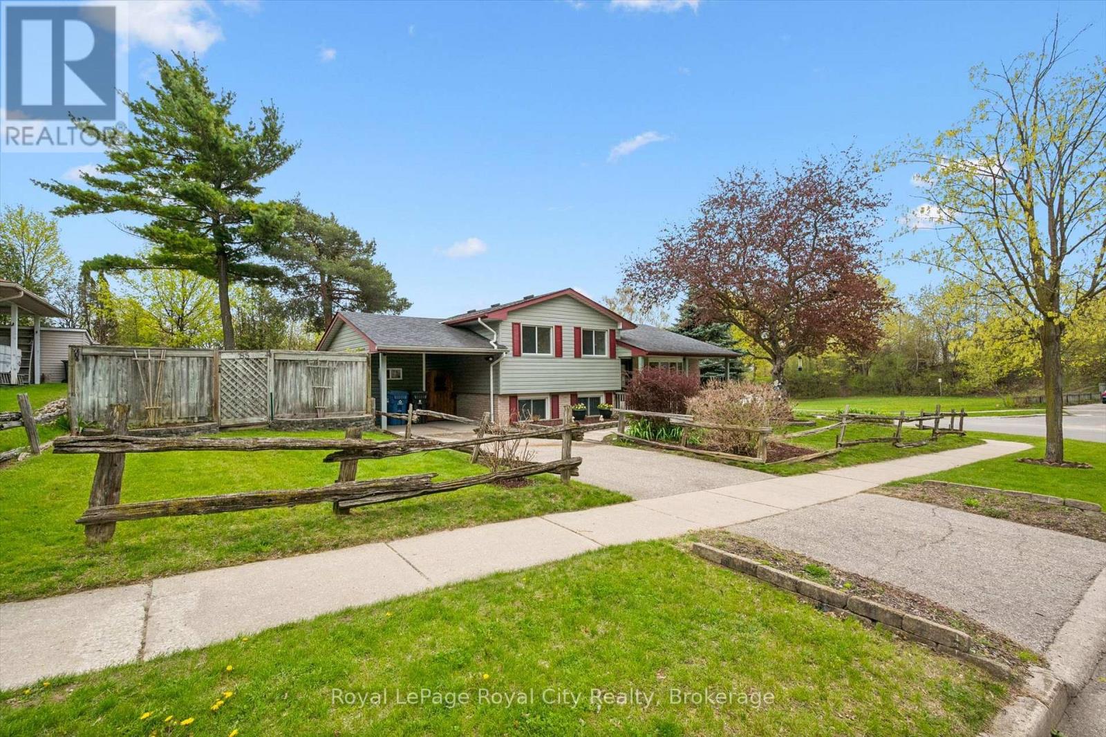 85 SLEEMAN AVENUE