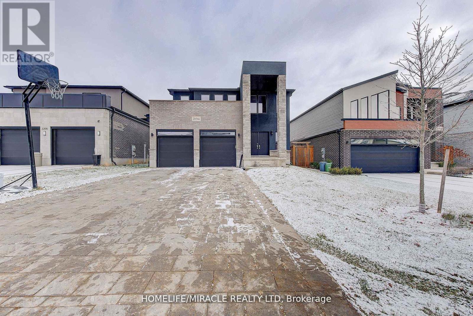 2194 WESTPOINT HEIGHTS