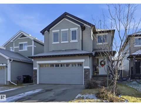 1719 61 ST SW Edmonton AB T6X0W3