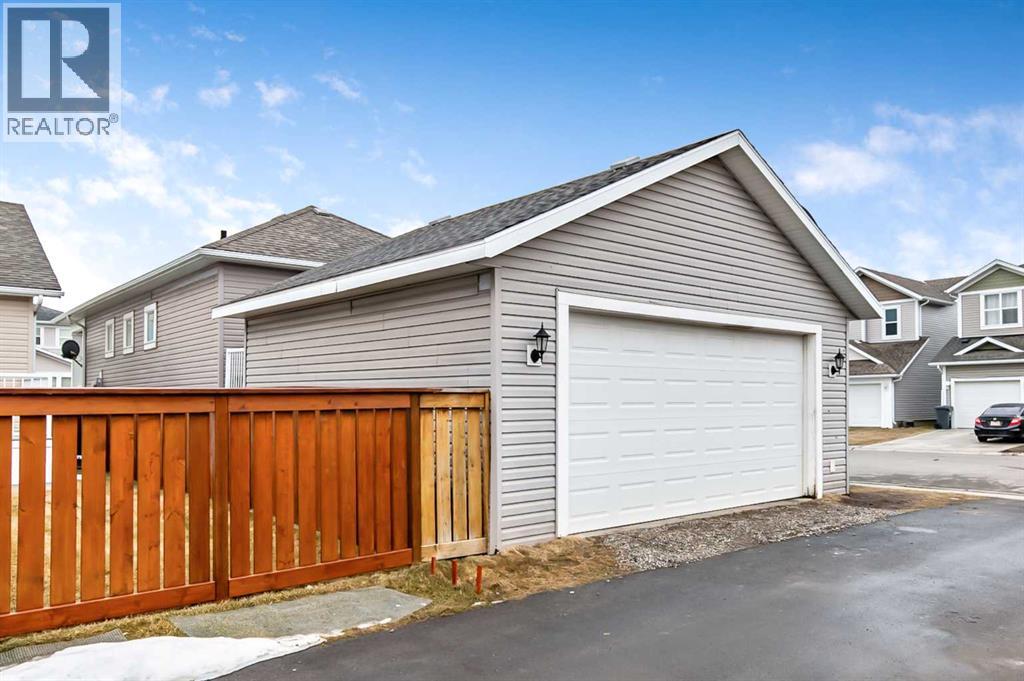 14 Sunrise Crescent NE