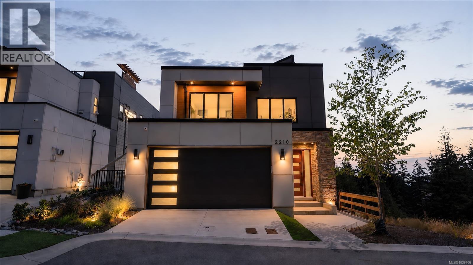 2210 Archer Gate