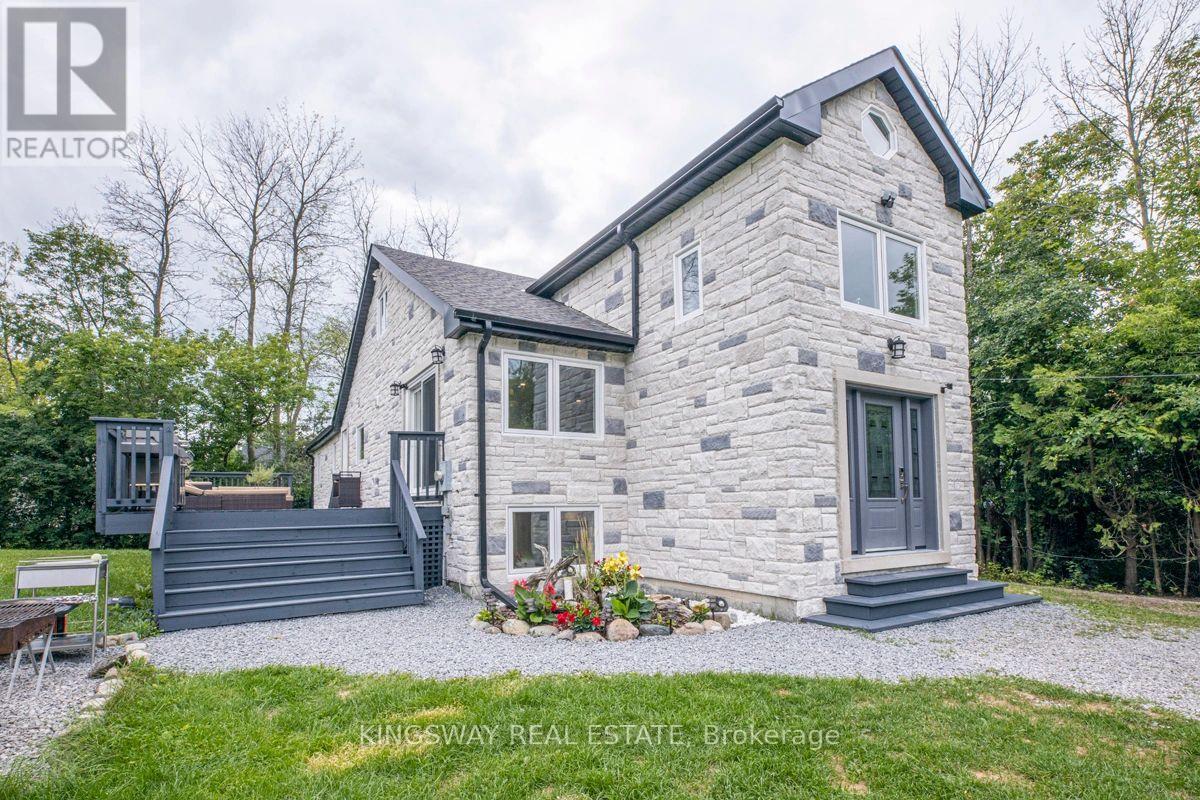 850 ISOBEL AVENUE