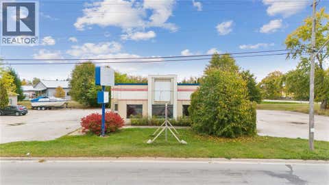 95 KING STREET East Lambton Shores ON N0N1J0