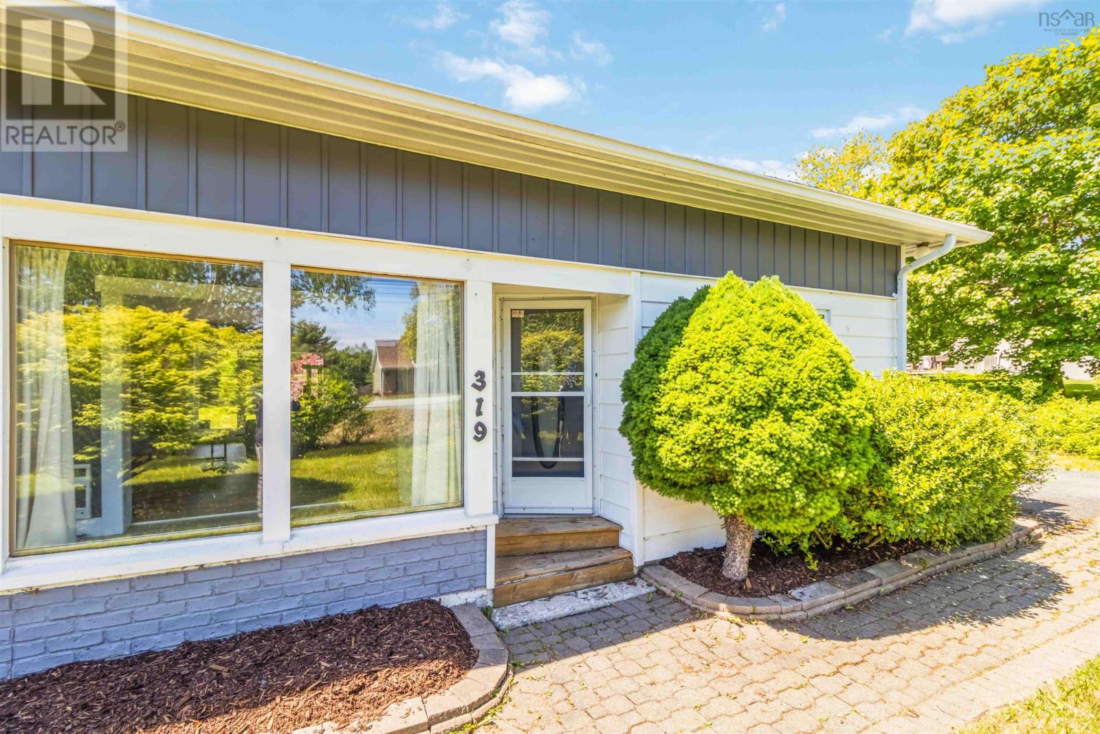 319 Brookside Road