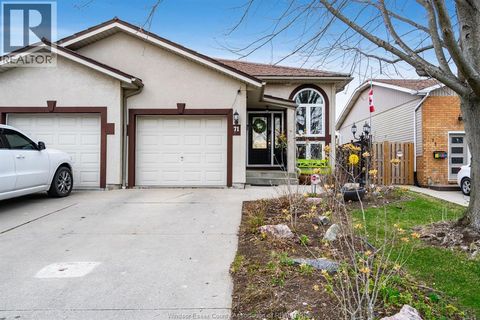 71 Satinwood CRESCENT Leamington ON N8H4P1