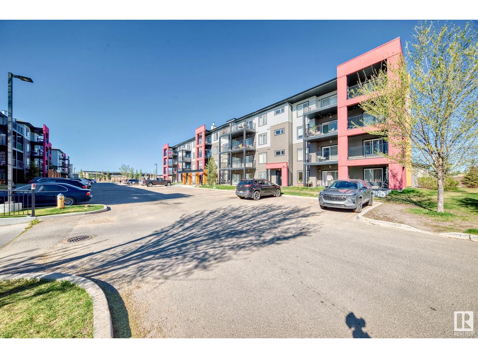 #245 348 WINDERMERE RD NW