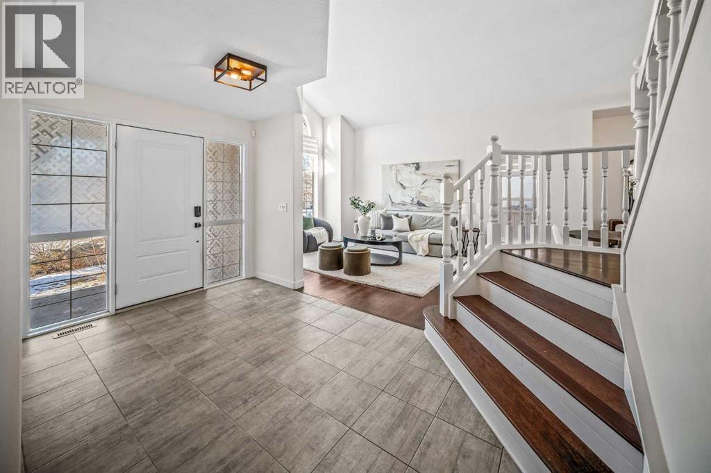 95 Sierra Madre Crescent SW