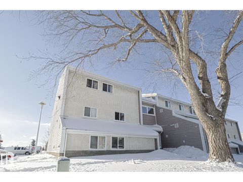 #6 3839 76 ST NW Edmonton AB T6K2P9