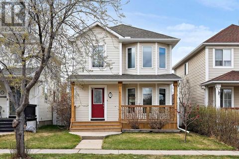 7 Inverness Gardens SE Calgary AB T2Z2W9