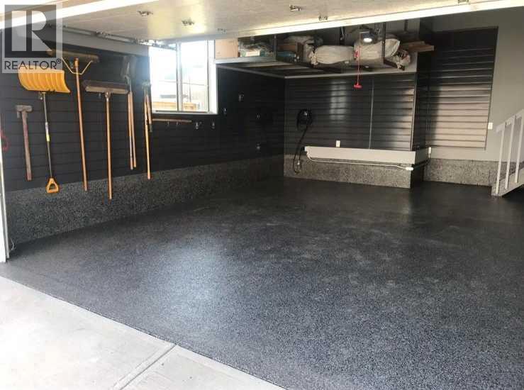 261 Carrington Circle NW