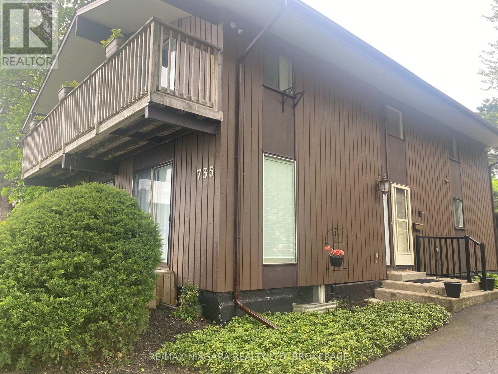 735 NIAGARA BOULEVARD