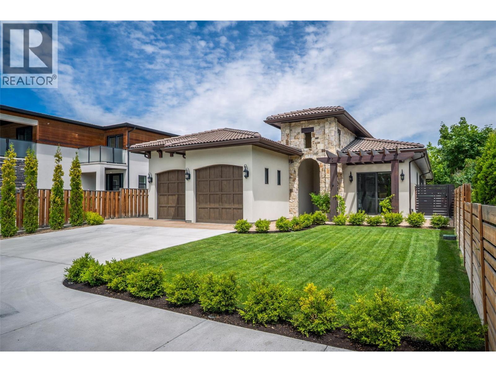 3567 Lakeshore Road
