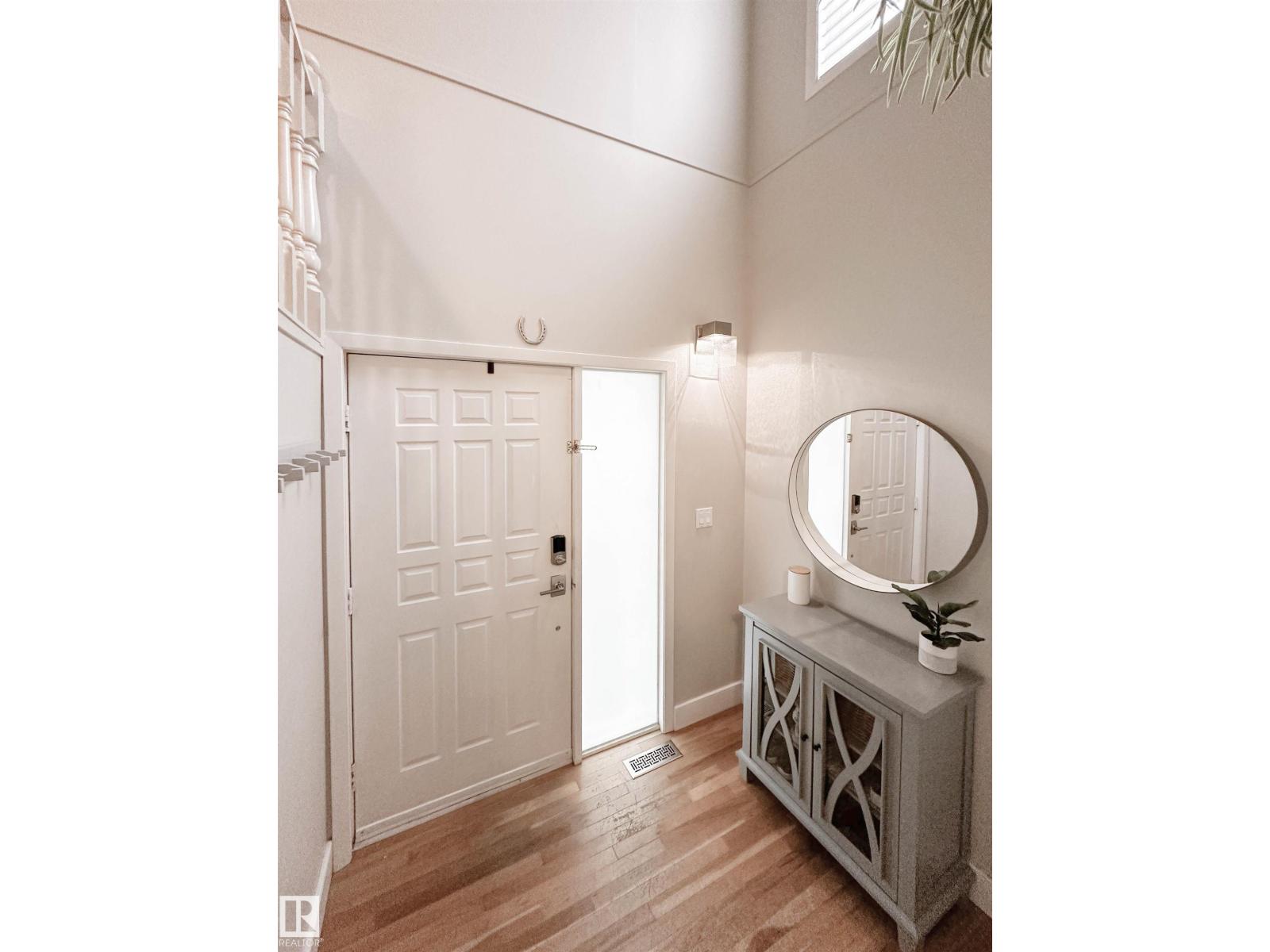 8 WHITEOAKS ES