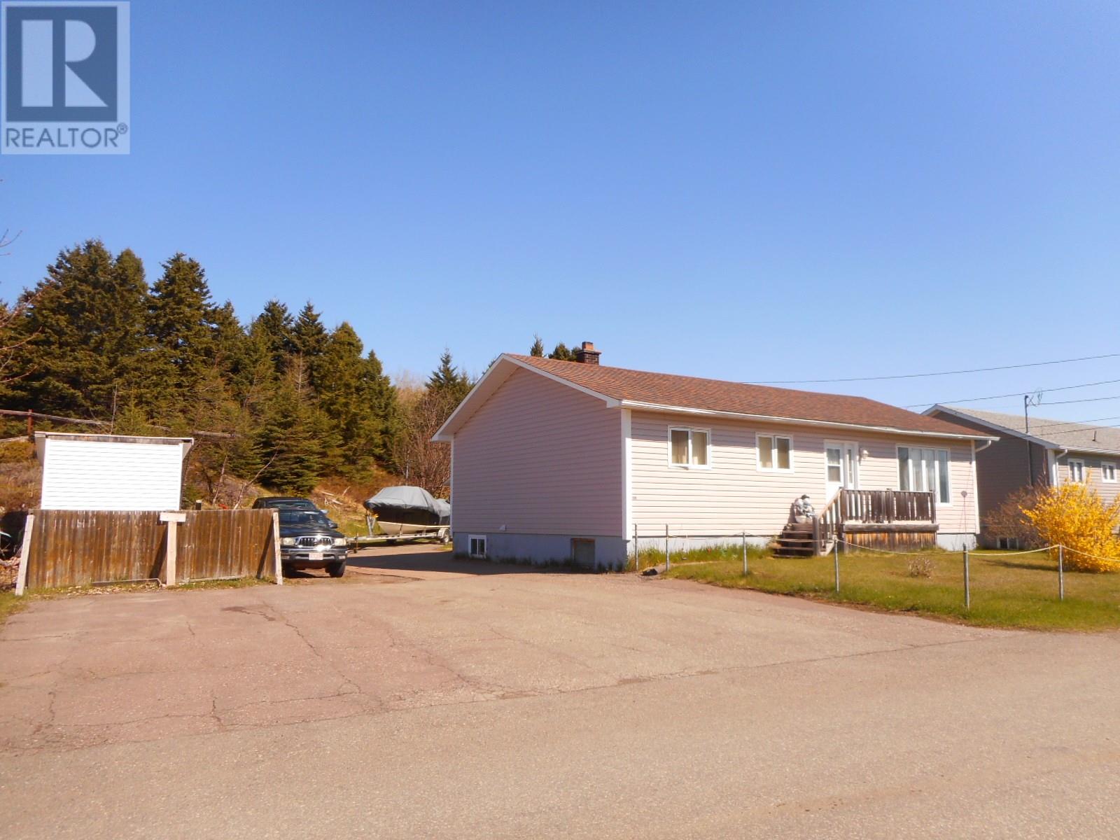 128 Bayview Road