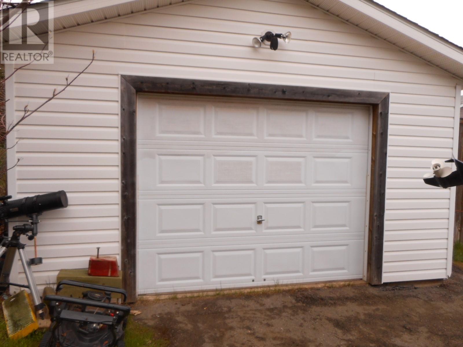 128 Bayview Road