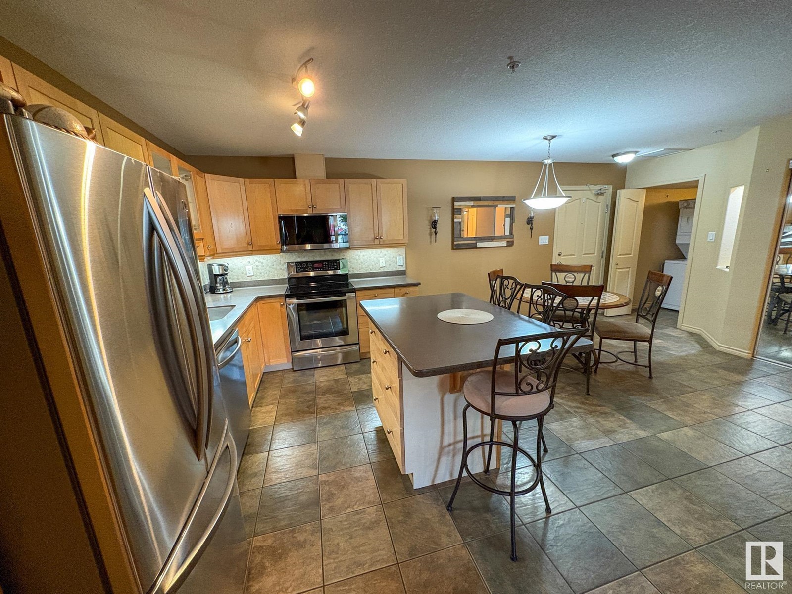 #124 78A MCKENNEY AV
