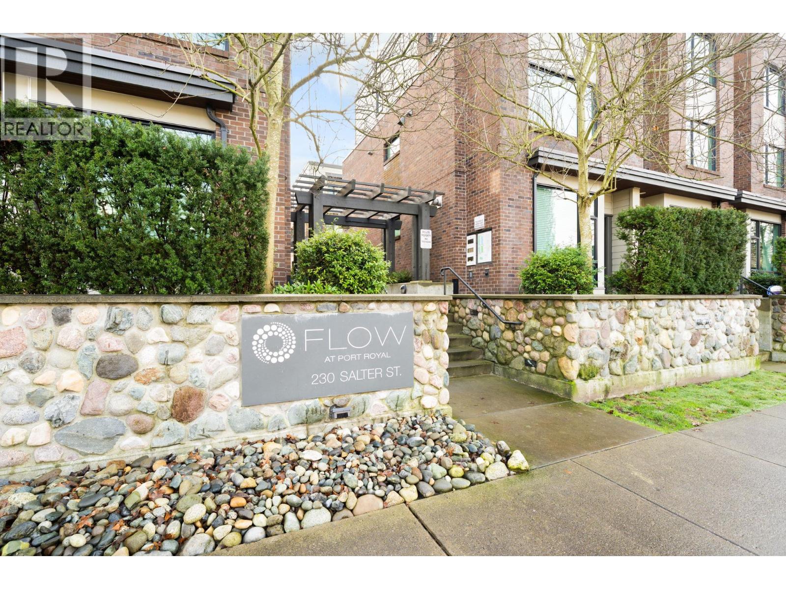 28 230 SALTER STREET