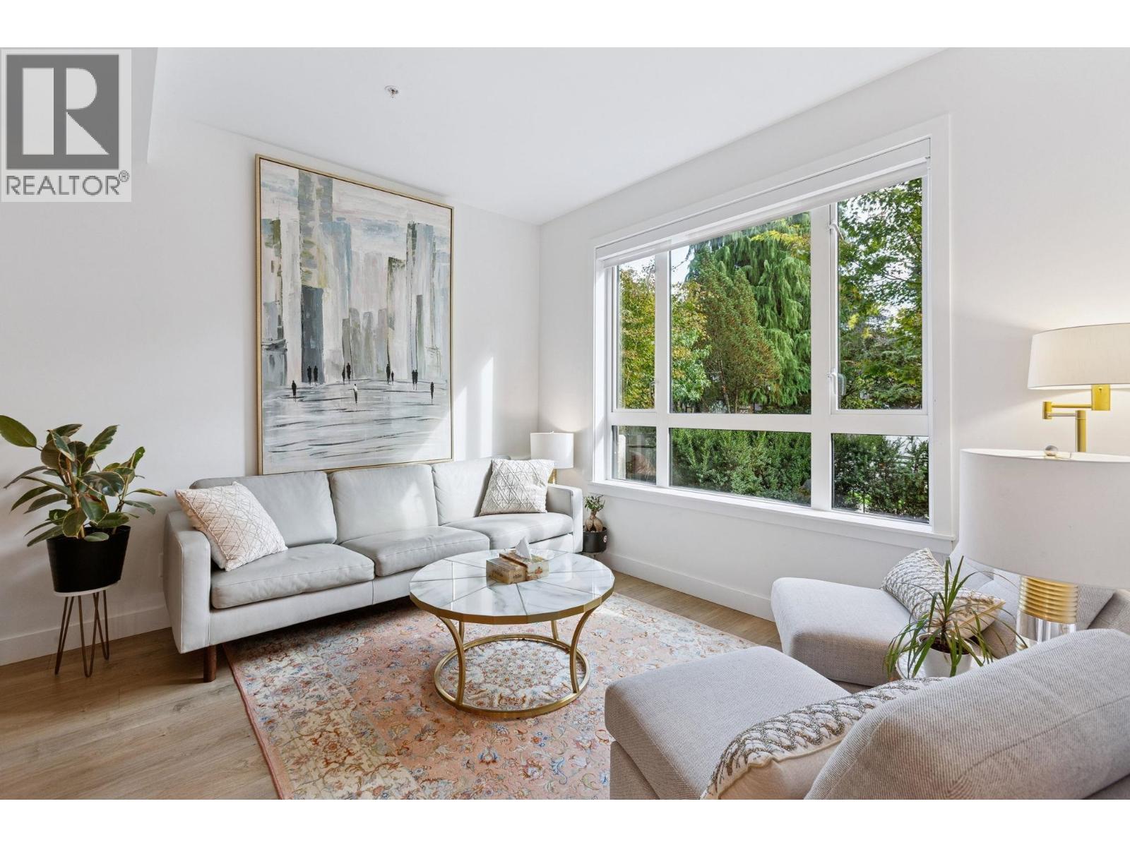 173 2035 GLENAIRE DRIVE