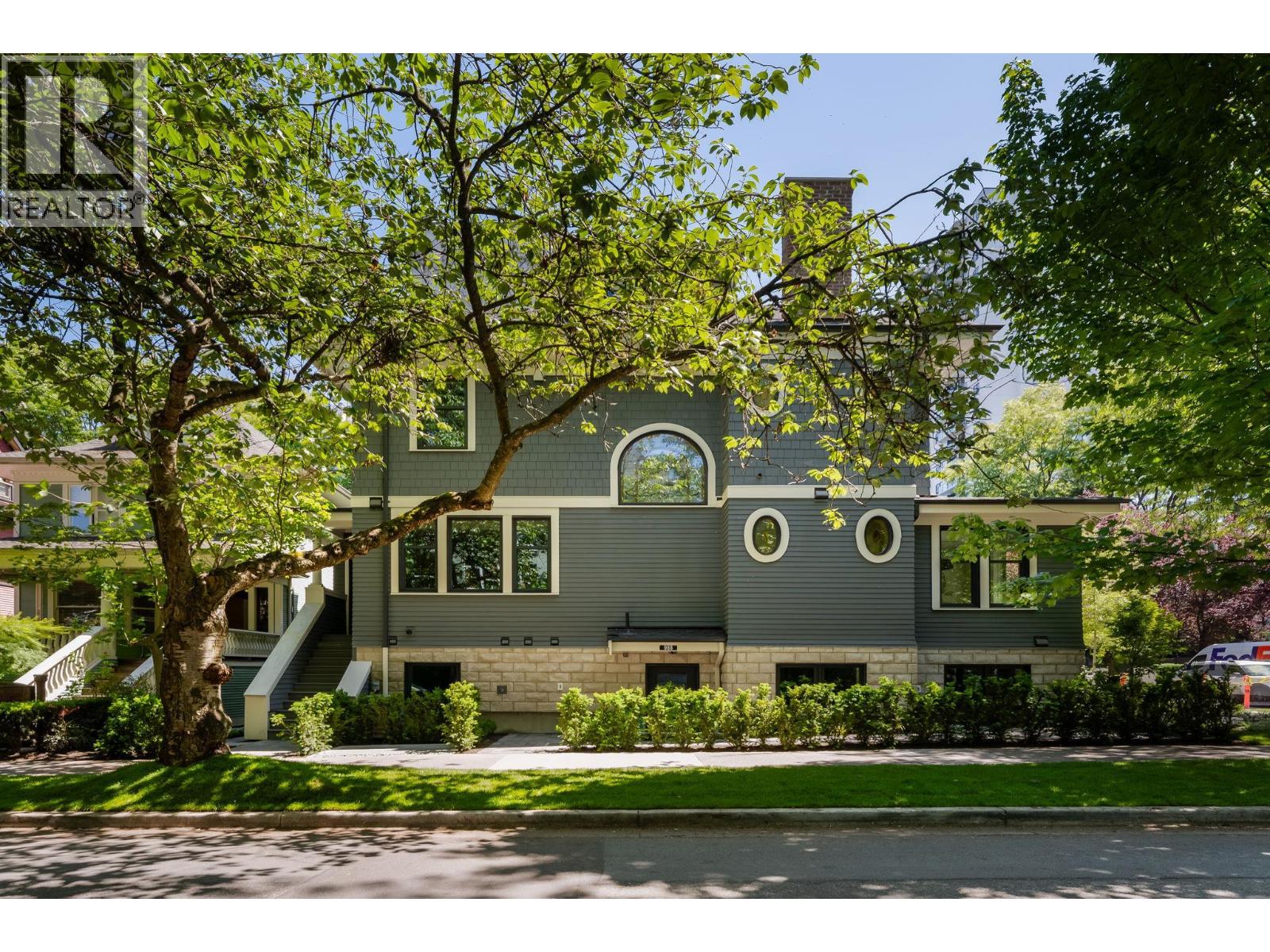 980 BIDWELL STREET