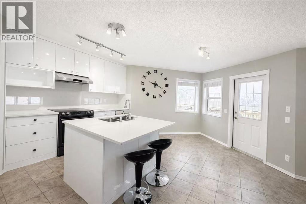 119 Country Hills Heights NW