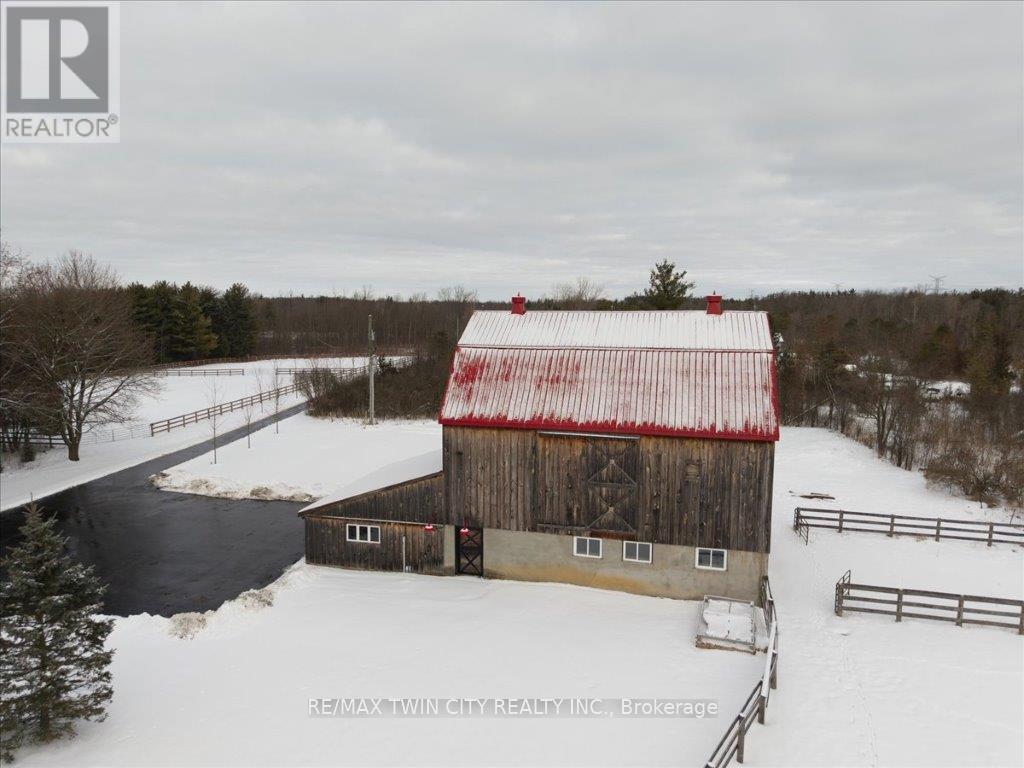 1532 6TH CONCESSION ROAD W