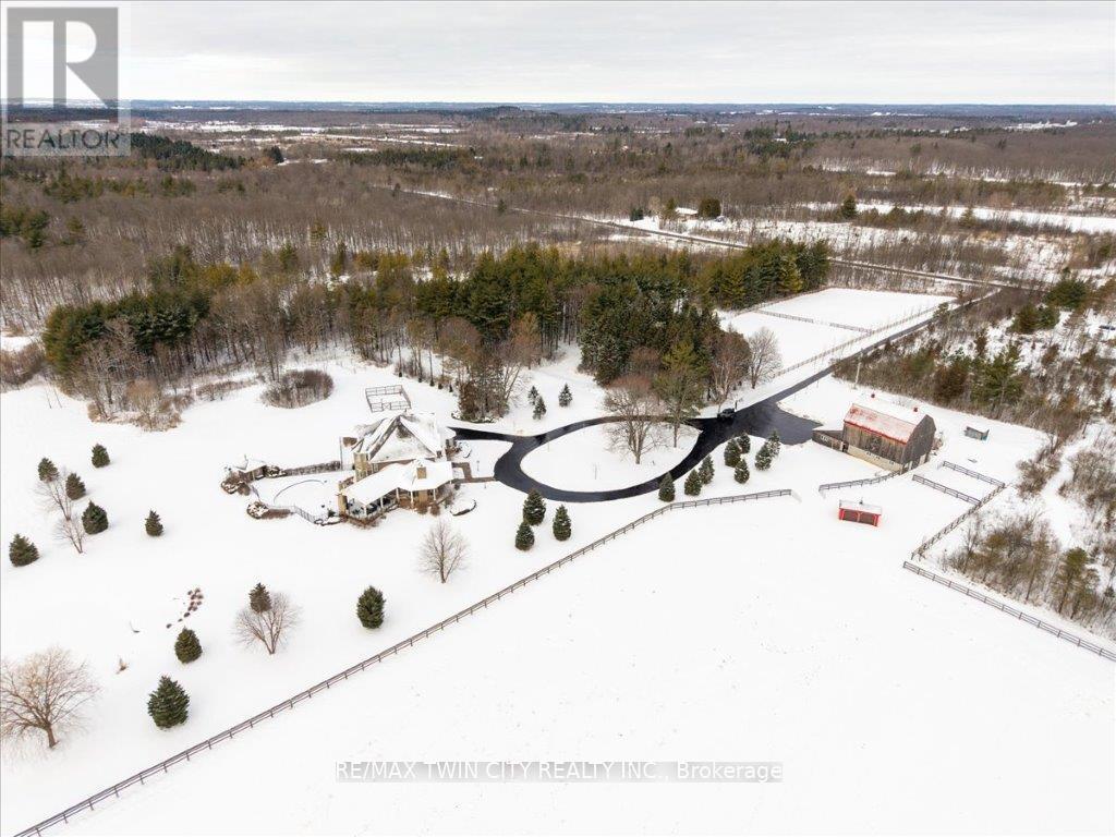 1532 6TH CONCESSION ROAD W