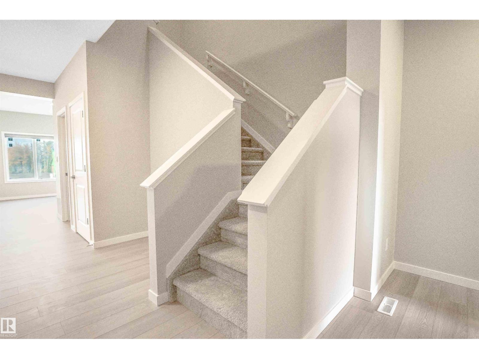 2264 4 AV SW