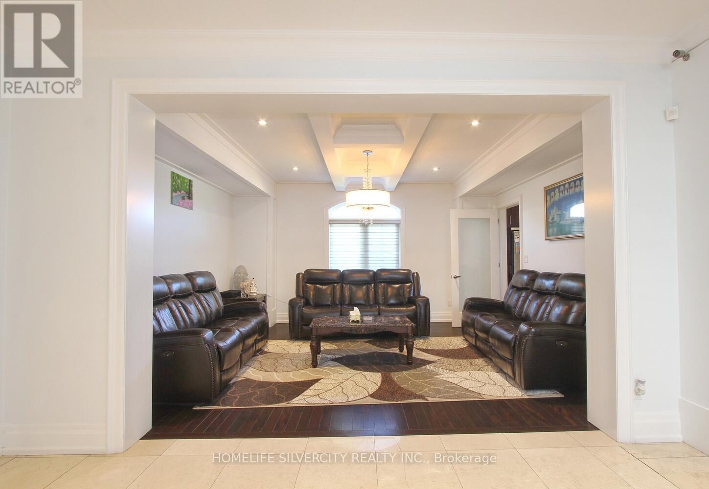 4 BYNG AVENUE