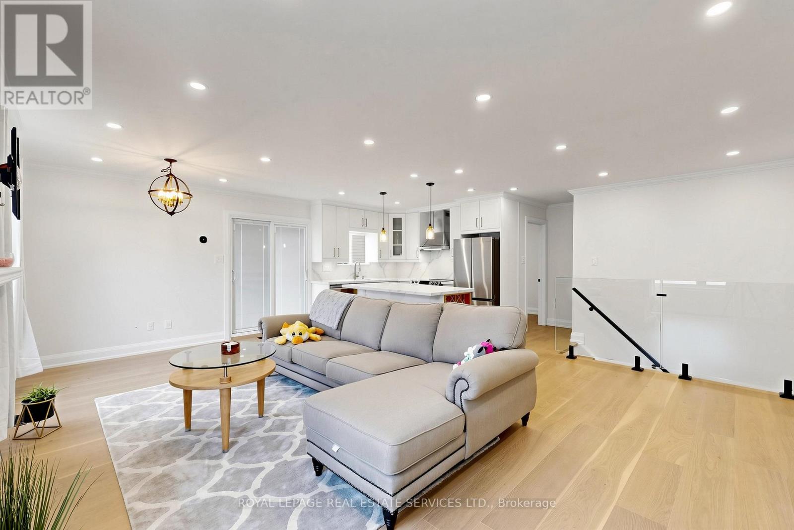 123 MILL STREET W