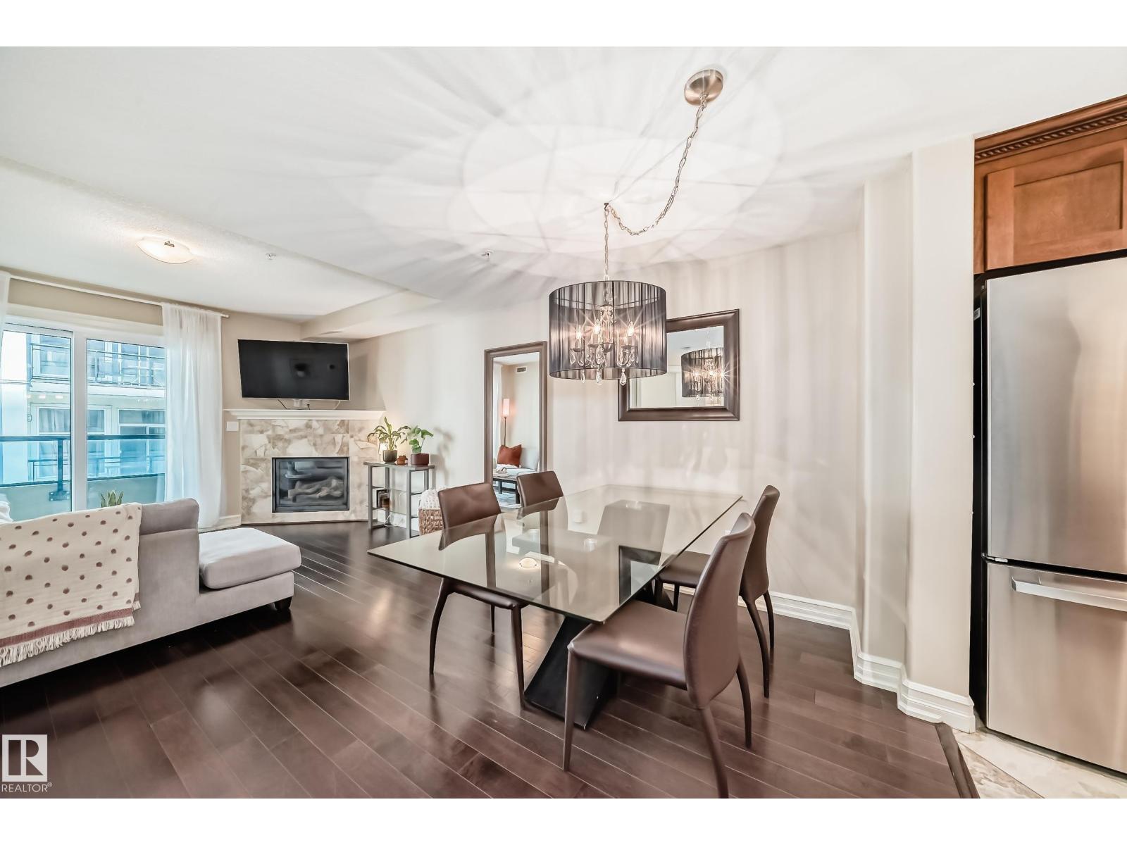 #225 10142 111 ST NW