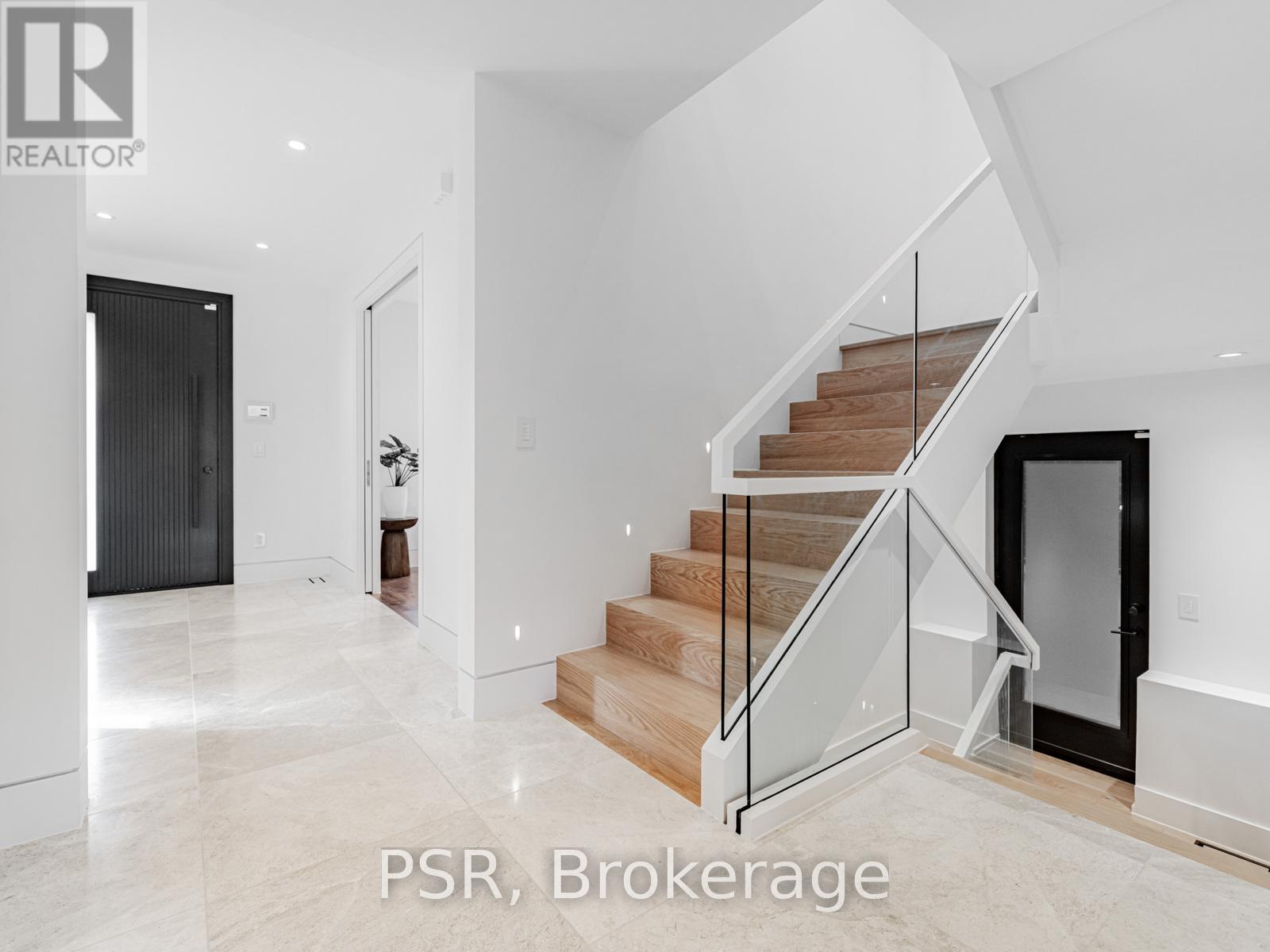 86 CHUDLEIGH AVENUE