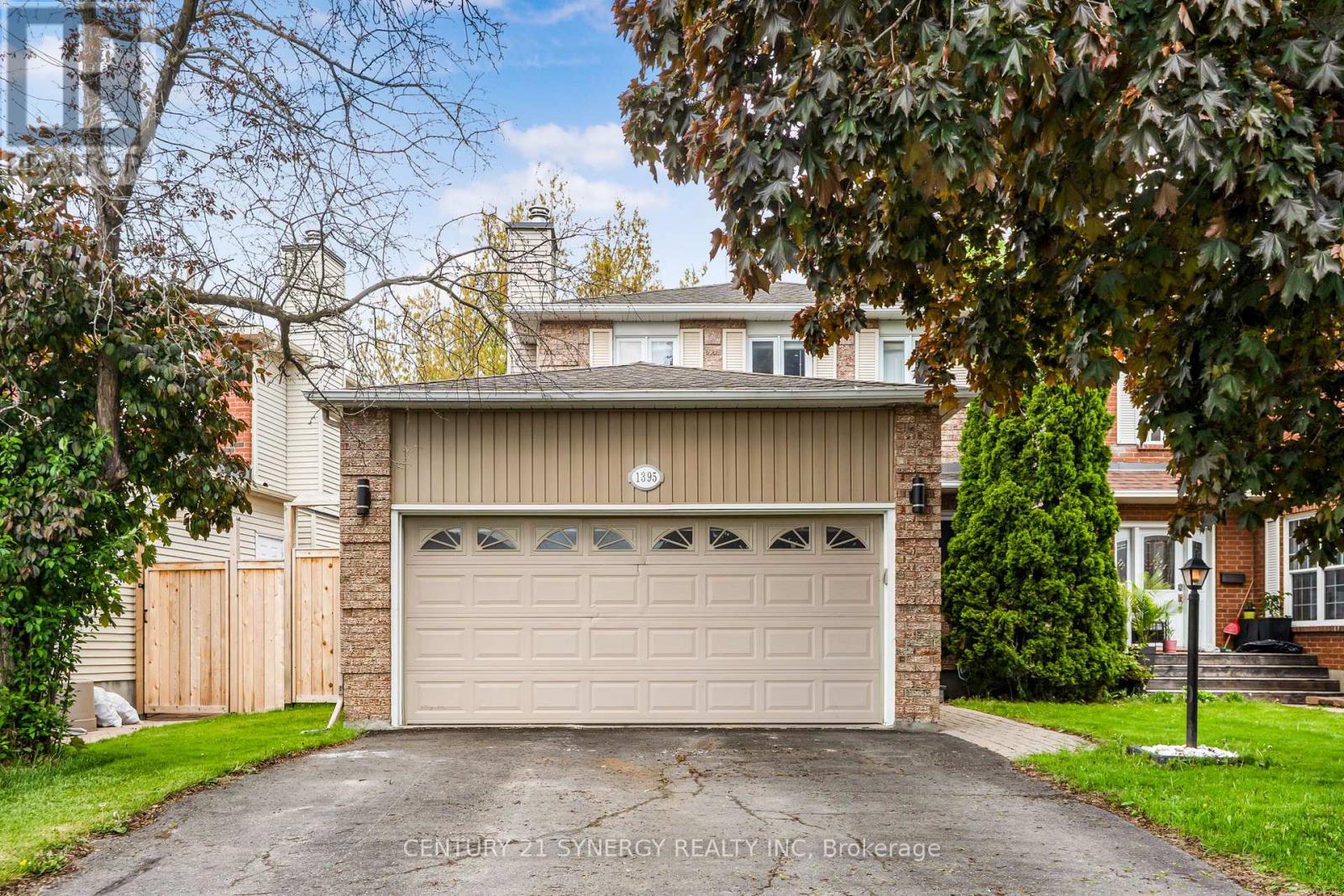 1395 LAURIN CRESCENT
