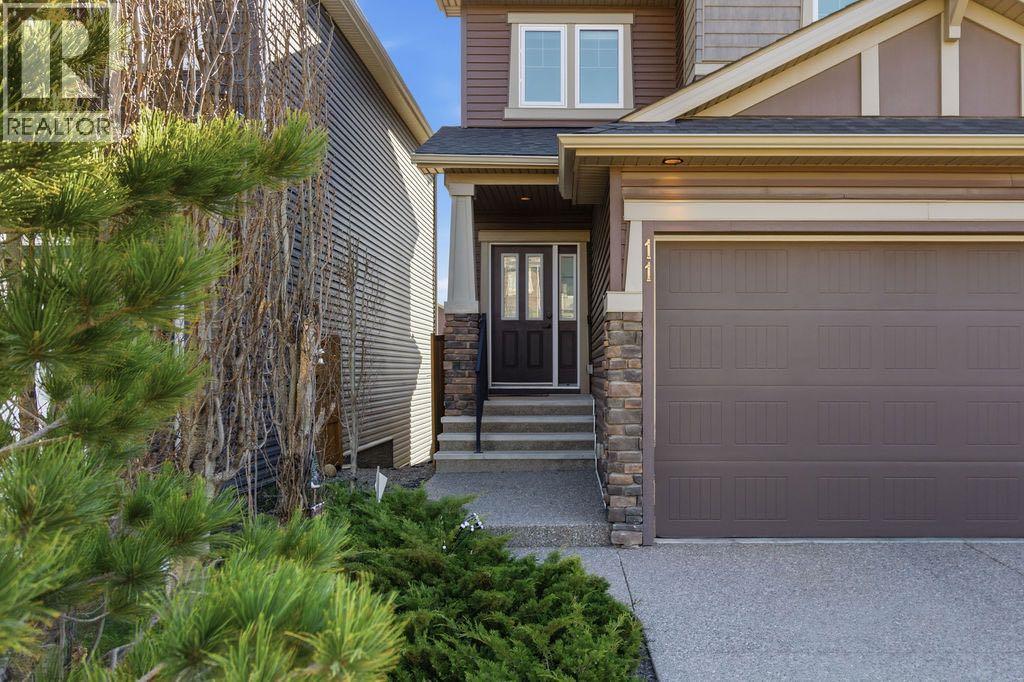 11 Evanscrest Way NW