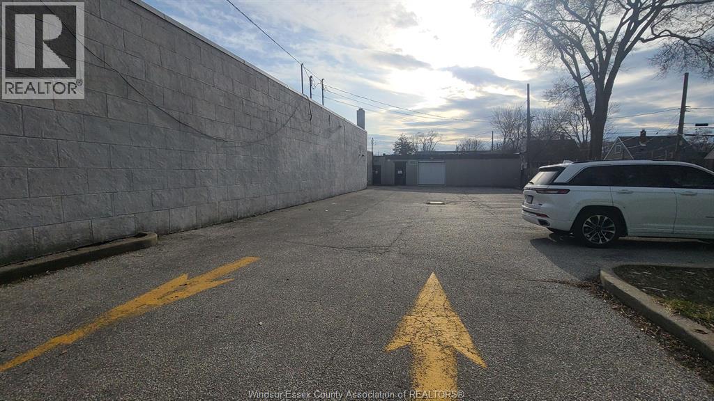 4650 TECUMSEH ROAD East