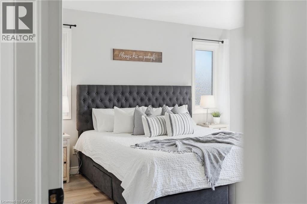 401 LIGHTHOUSE Drive