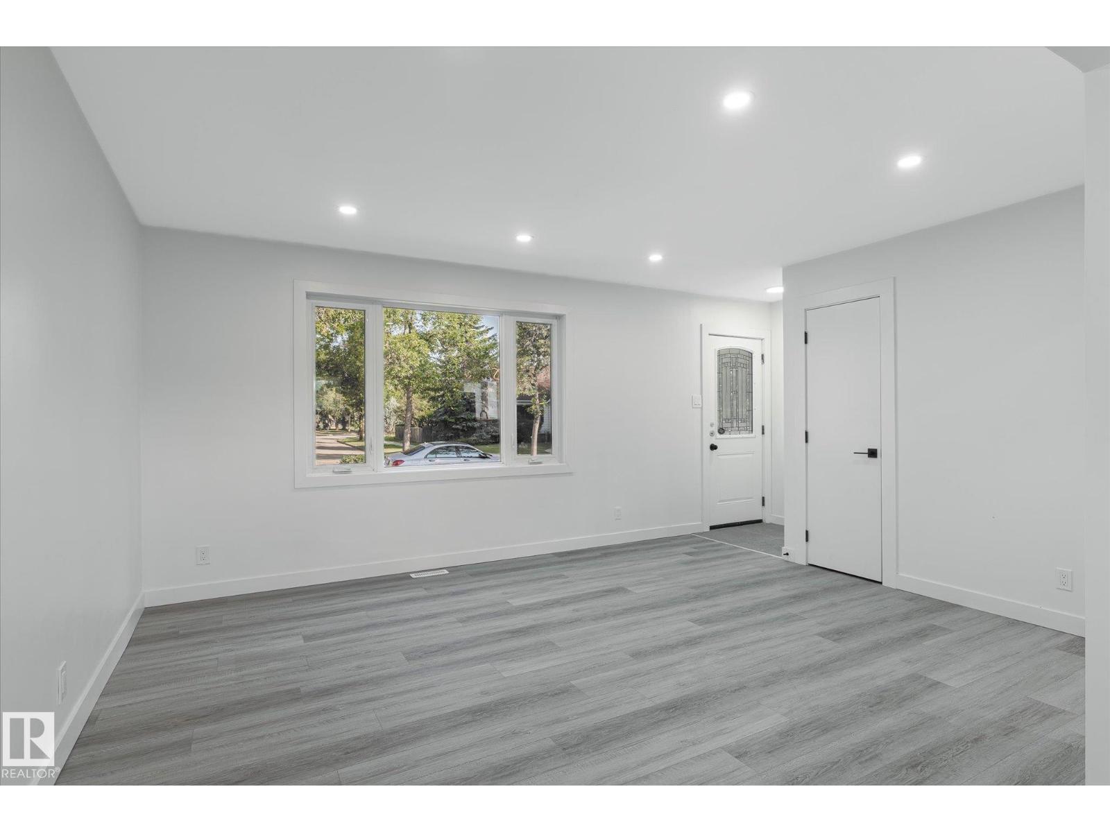 13043 SHERBROOKE AV NW