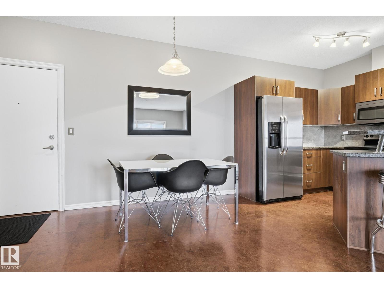 #411 263 MACEWAN RD SW