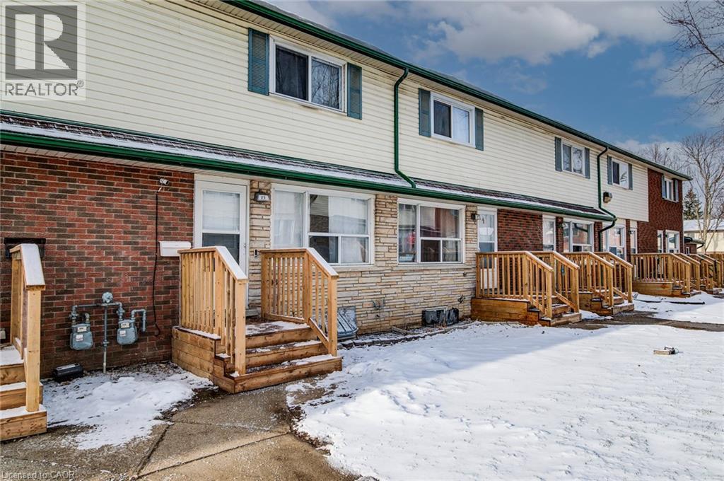 164 JANSEN Avenue Unit# 15