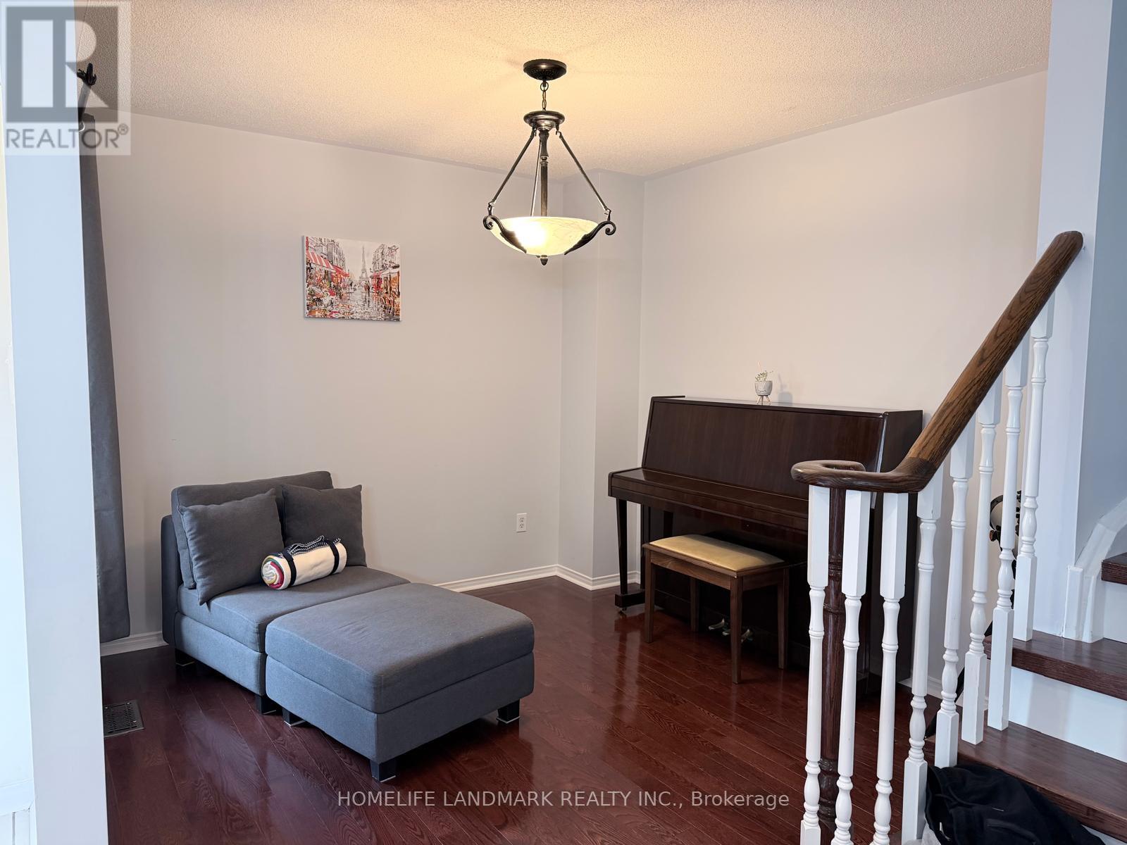 434 HEDDLE CRESCENT